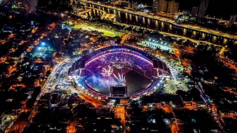 ¿Qué prefieren los mazatlecos, beisbol o futbol?