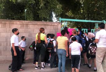 Escuelas exigen a alumnos el uso obligatorio de cubrebocas en Culiacán; esto opinan los padres 