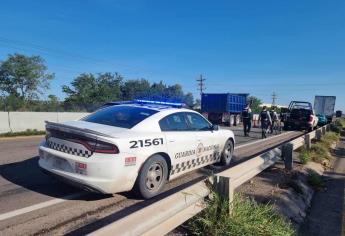 Un tráiler se accidenta por la carretera de Eldorado a Culiacán, en la sindicatura de Costa Rica 