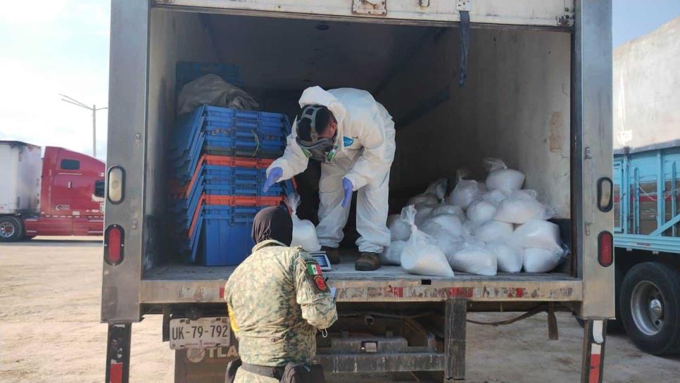 Militares aseguran más de 70 mdp en droga por la carretera México 15 en Culiacán Militares aseguran más de 70 mdp en droga por la carretera México 15 en Culiacán