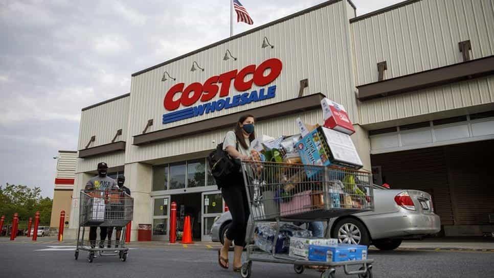 Costco: revendedores duermen afuera de la tienda para poder comprar pasteles