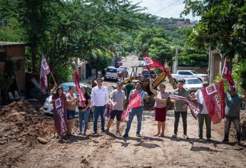 Alcalde de Culiacán inicia pavimentación de calles en la colonia El Mirador