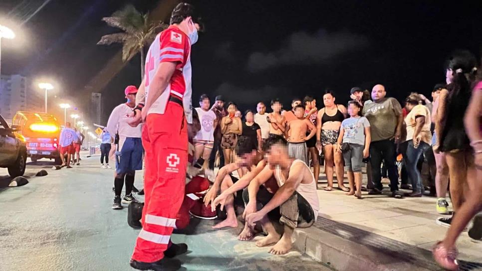 Estudiante de la UAS se salva de morir ahogado en el mar de Mazatlán