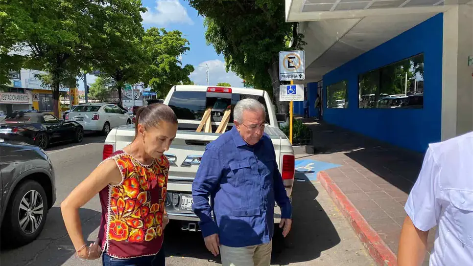 Claudia Sheinbaum fue recibida por el Gobiernador de Sinaloa, Rubén Rocha Moya. | FOTO: Luz Noticias.