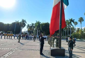 Autoridades civiles y militares conmemoran 158 aniversario luctuoso del Gral. Rosales en Culiacán