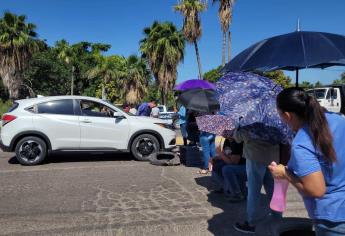 Padres bloquean carreteras en Los Taxtes, El Fuerte por escuela primaria en rezago