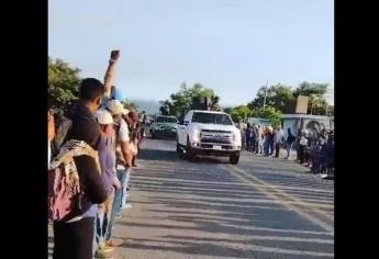 AMLO critica difusión de video en donde reciben al Cártel de Sinaloa en Chiapas