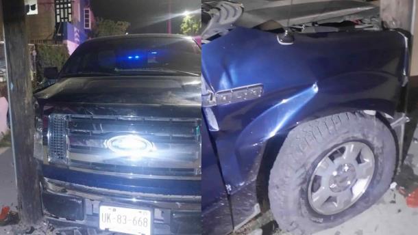 Camioneta embiste a familia en el malecón en Escuinapa