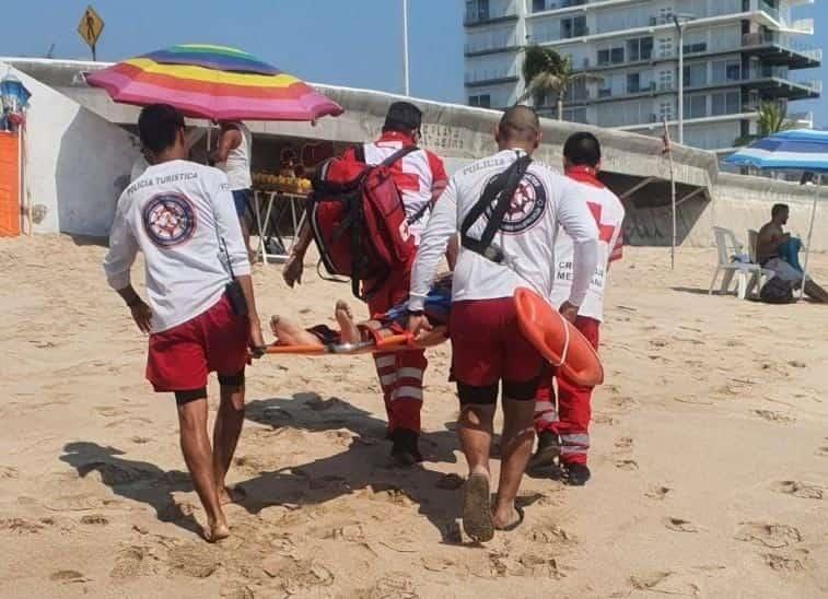 Tras aumento de ahogamientos de personas, en Mazatlán refuerzan playas con 10 nuevos salvavidas