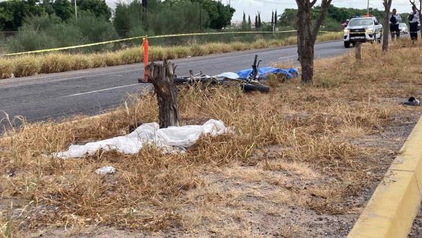 Adolescente muere al derrapar sobre la carretera Mochis-El Fuerte