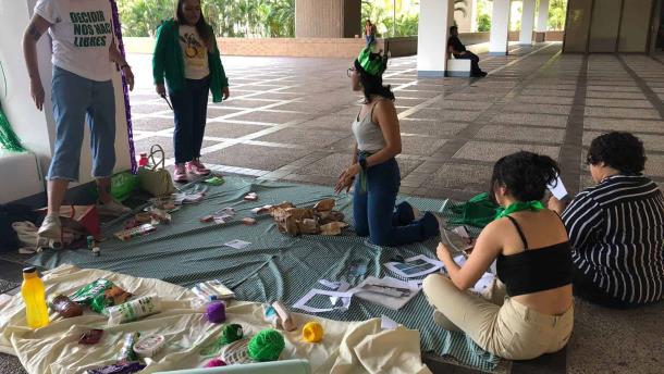 Mujeres pro-aborto conmemoran el 28s con «Picnic Abortero» en Culiacán