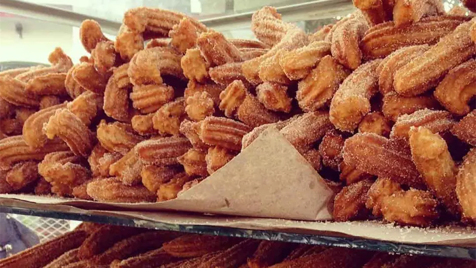 Churros, el delicioso bocadillo que es chino, pero que nos trajeron los españoles.