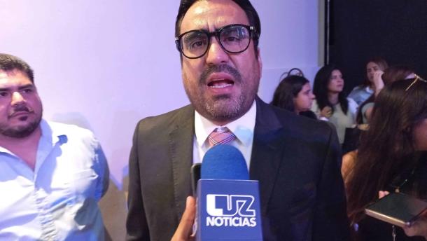 Alcalde de Culiacán anuncia construcción de ring de boxeo en Valle Alto
