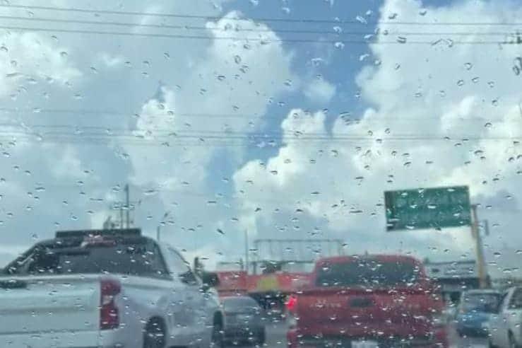 Ligeras lluvias se presentan en Culiacán este sábado