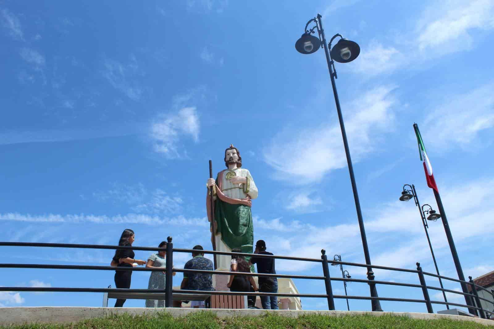 El San Judas Tadeo gigante se encuentra en el Parque Mirador en Badiraguato, Sinaloa. FOTO: Cortesía.