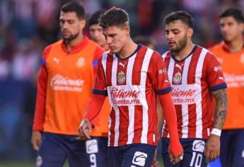 Alexis Vega, «Chicote» Calderón y Raúl Martínez, separados de Chivas por meter mujeres a la concentración