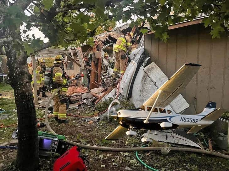 FOTO: Avioneta se desploma en Estados Unidos.