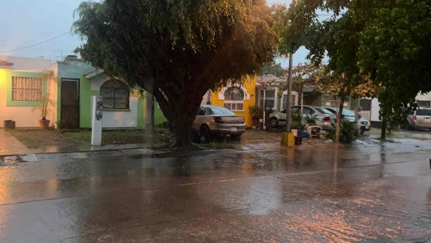 Pronóstico de lluvias moderadas a fuertes será permanente en todo Sinaloa: Roy Navarrete