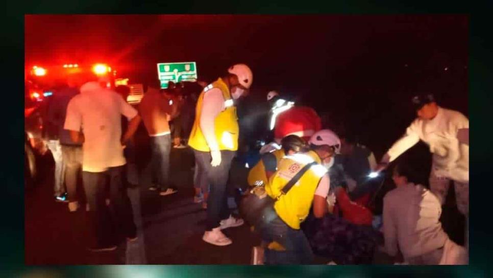 17 migrantes muertos deja un autobús que volcó en Oaxaca: hay 15 heridos | VIDEO