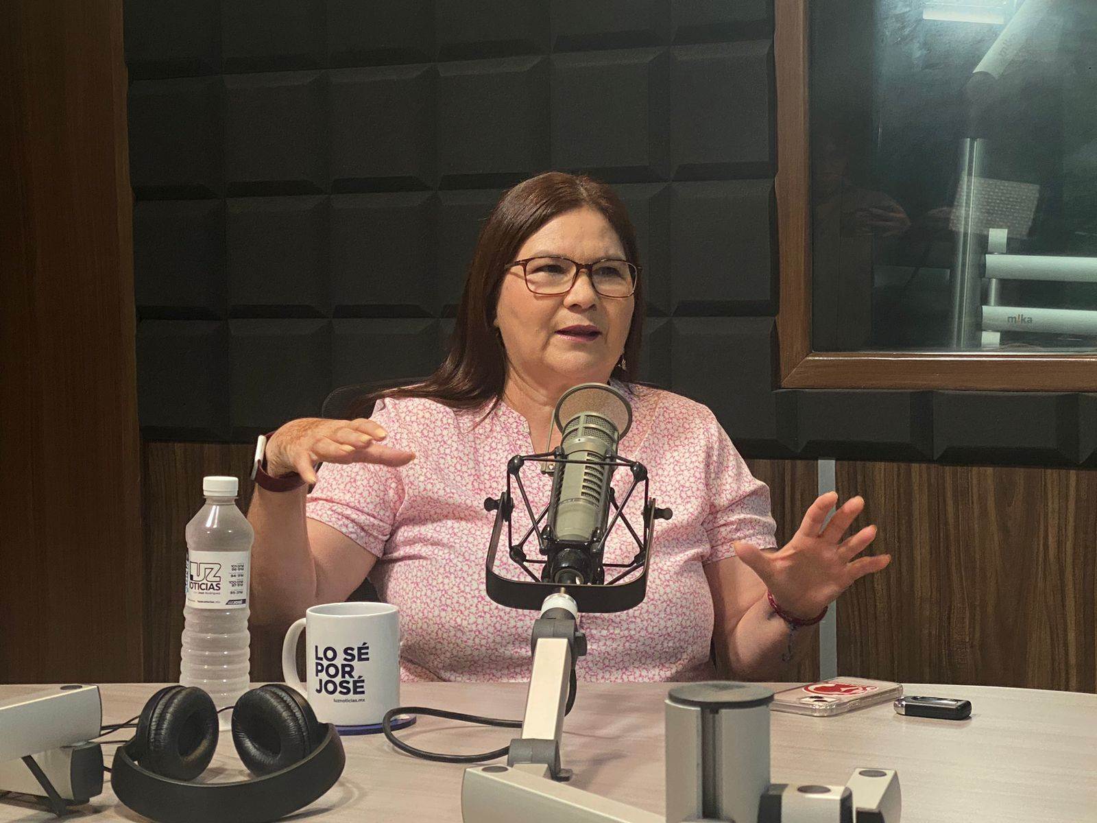 Imelda Castro en el estudio de Luz Noticias. FOTO: Luz Noticias