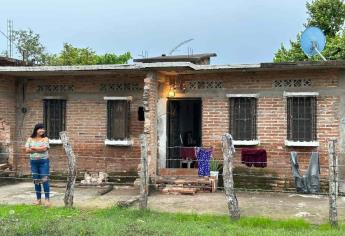 Vecinos de La Concha, Escuinapa, temen desborde río; aseguran que pasarán la noche sin dormir