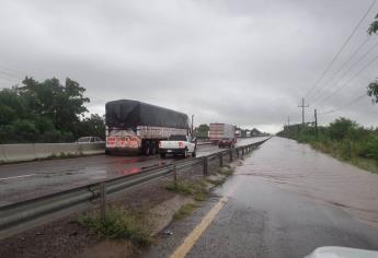 Abren un carril de la carretera inundada Culiacán- Eldorado: Protección Civil 