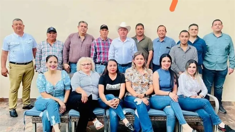 Los ahora expriistas se suman a Morena. FOTO: Cortesía.