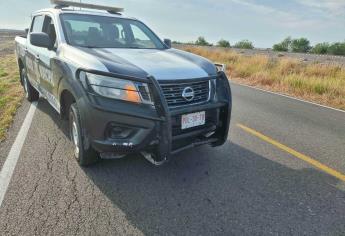 Con un rifle de asalto despojan una camioneta cerca de La Costerita en Culiacán