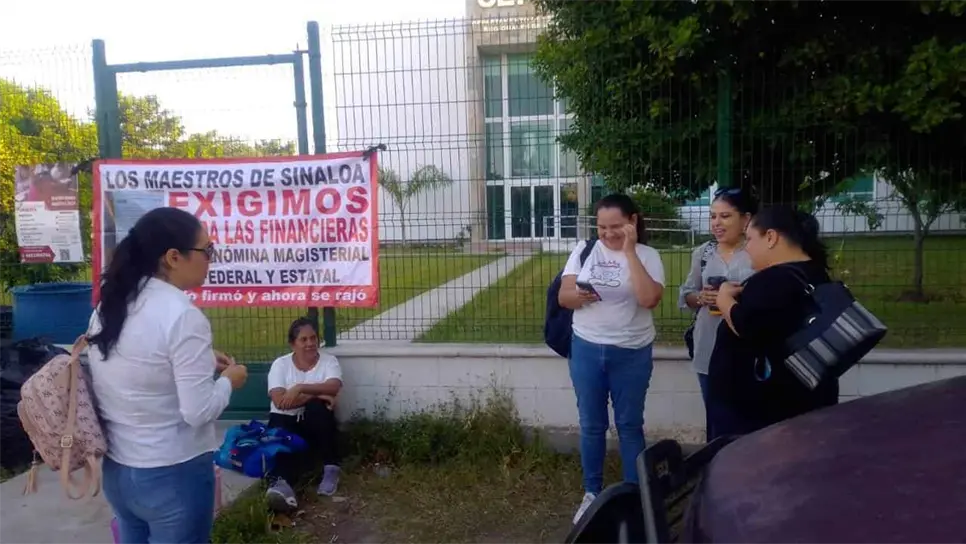 Los maestros buscan una respuesta inmediata. FOTO: Luz Noticias