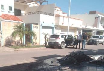 Atacan a balazos a una joven al llegar a su casa en Los Mochis