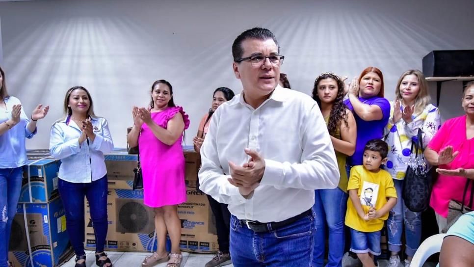 ¡Adiós calor! Tres escuelas de Mazatlán reciben nuevos minisplit por parte del gobierno