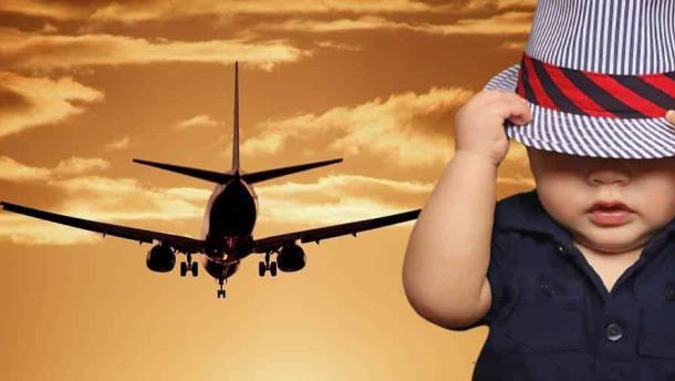 ¿Vuelos sin bebés? Aerolínea causa polémica por anunciar boletos sin niños