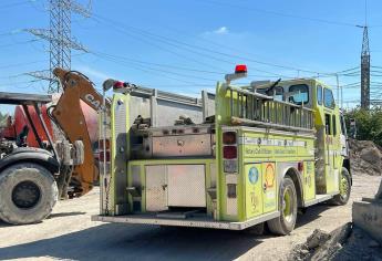 Se quema almacén de llantas en empresa cementera en Mazatlán