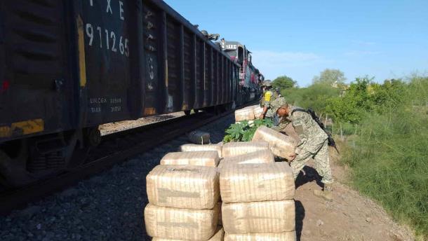 Militares aseguran más de una tonelada de mariguana en el tren de Estación Rosales
