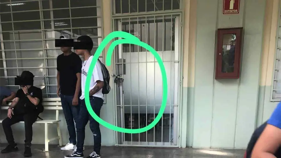 Así amanecieron las aulas de la UAS. FOTO: Cortesía.