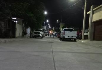 Alcalde de Culiacán entrega pavimentación de calle en Colinas del Humaya