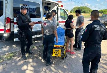 Johana peleaba con su exesposo al encontrarlo con otra; él la atacó con un cuchillo y se fue, en Los Mochis