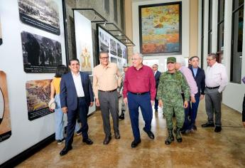 Rocha Moya y Comandante de 9na Zona Militar recorren exposición fotográfica