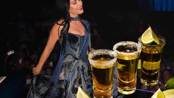 Katy Perry se echa un shot de tequila en concierto en México y así fue su reacción | VIDEO