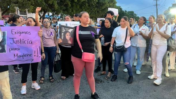 ¡Justicia para Maylene!; familiares y amigos piden esclarecer el crimen de la mujer ocurrido en Mazatlán   