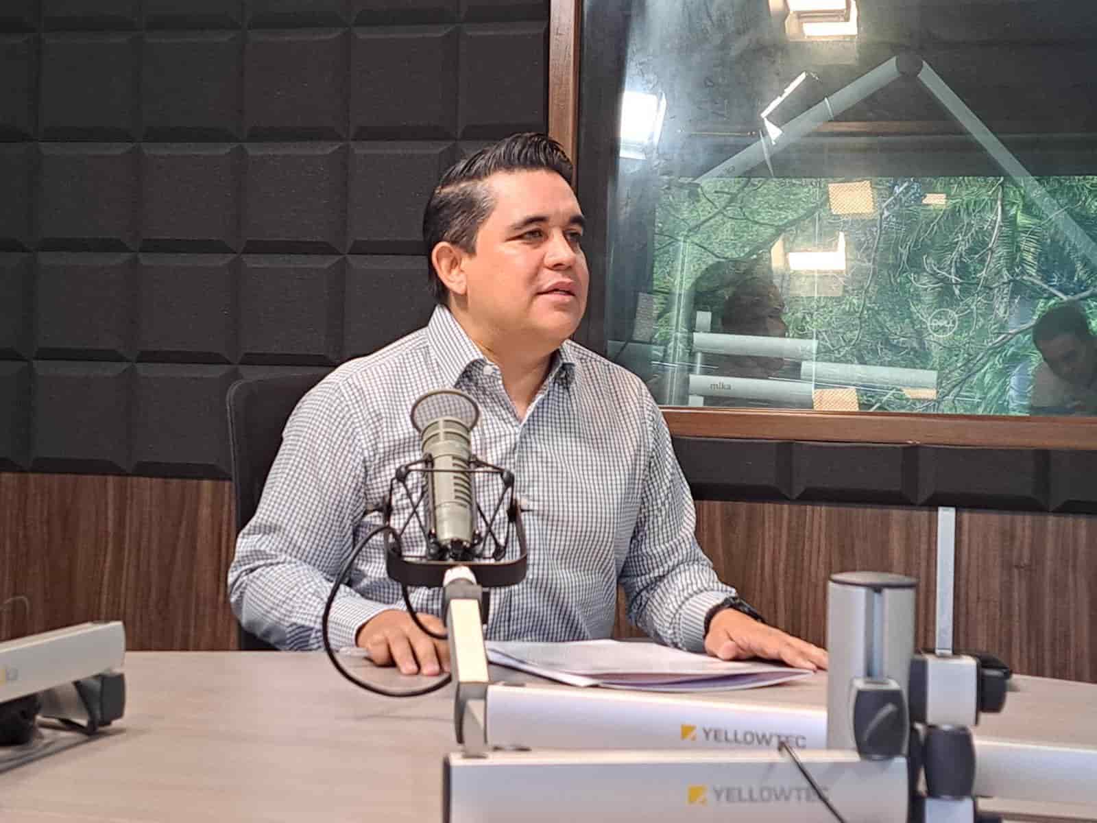 Ricardo Madrid en el estudio de Luz Noticias. FOTO: Luz Noticias