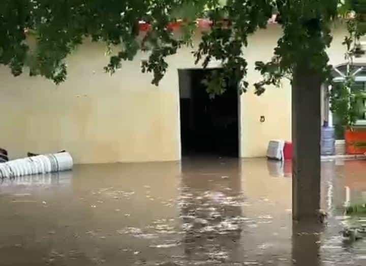 Norma provoca desbordamiento del canal de Bachigualato, en Culiacán Norma provoca desbordamiento del canal de Bachigualato, en Culiacán