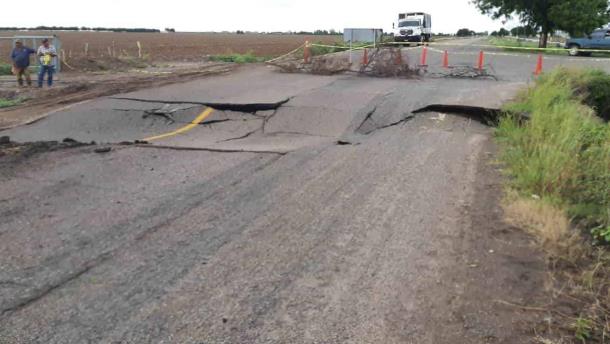 Totalmente destruida quedó carretera de Villa Juárez a Navolato por lluvias de «Norma»