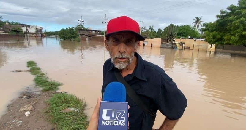 «El agua se llevó lo que teníamos, no tenemos donde dormir», vecinos de Villa Juárez tras paso de Norma 