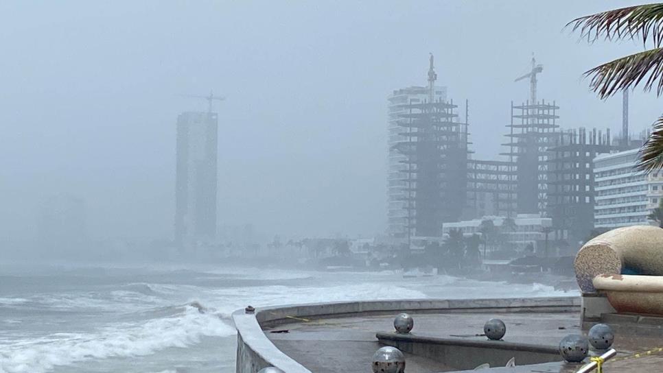 Efectos de la tormenta tropical «Norma» deja lluvias intensas en Mazatlán