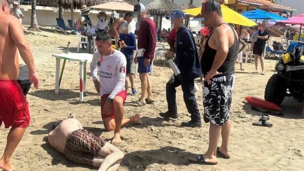 Escuadrón Acuático salva a tres personas de morir ahogadas en playas de Mazatlán 