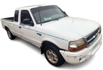 Policías Estatales aseguran a un civil en Culiacán con una camioneta robada