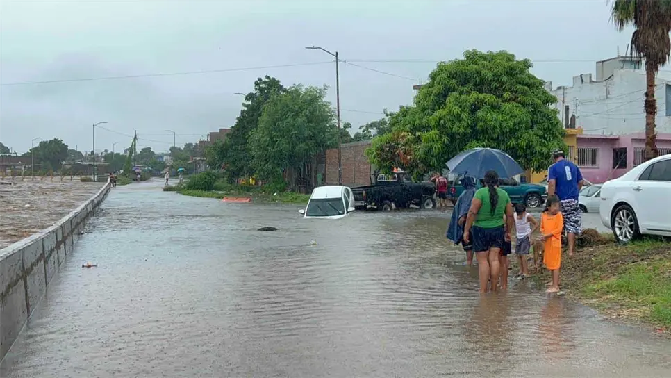 El alcalde lamentó la falta de paciencia de algunos ciudadanos para disminuir riesgos. FOTO: Cortesía