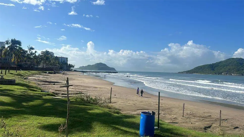 Las playas ya están abiertas, pero recomiendan tener precaución. FOTO: Cortesía