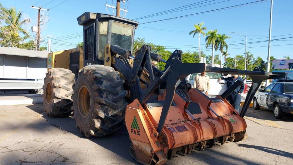 Trituradora de árboles recorrerá Los Mochis para agilizar la limpieza de la ciudad